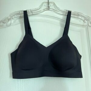 NWOT - H by Halston Black Seamless Bra